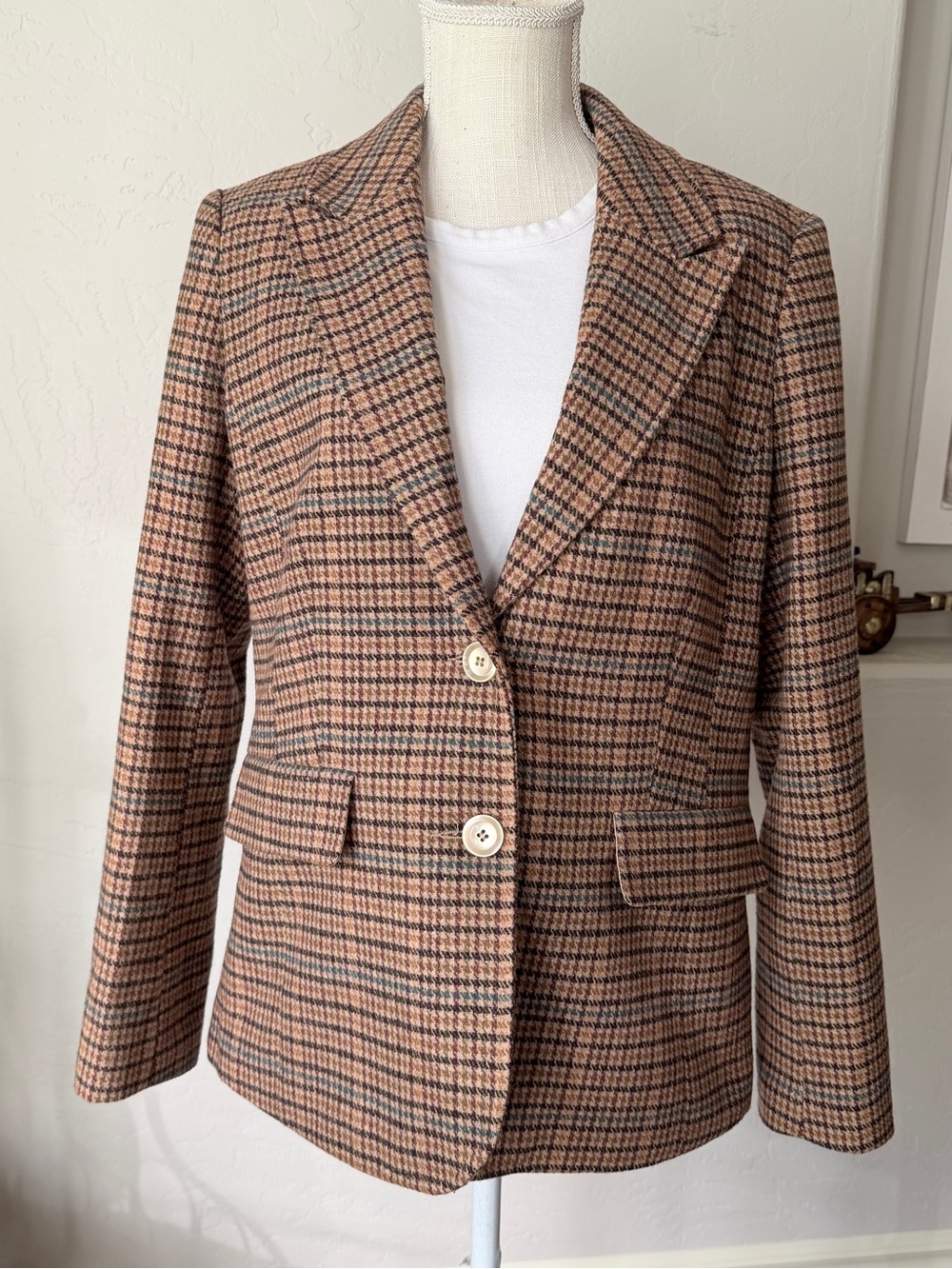 Chadwicks Women's Vintage Wool Blend Tan and Brown Plaid Blazer Jacket Size 12